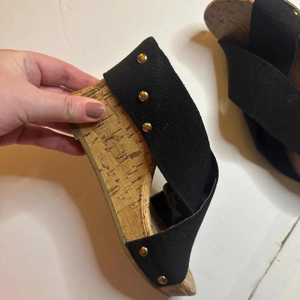 Jaclyn Smith Heeled Open Toe Cork Sandals Size 7.5